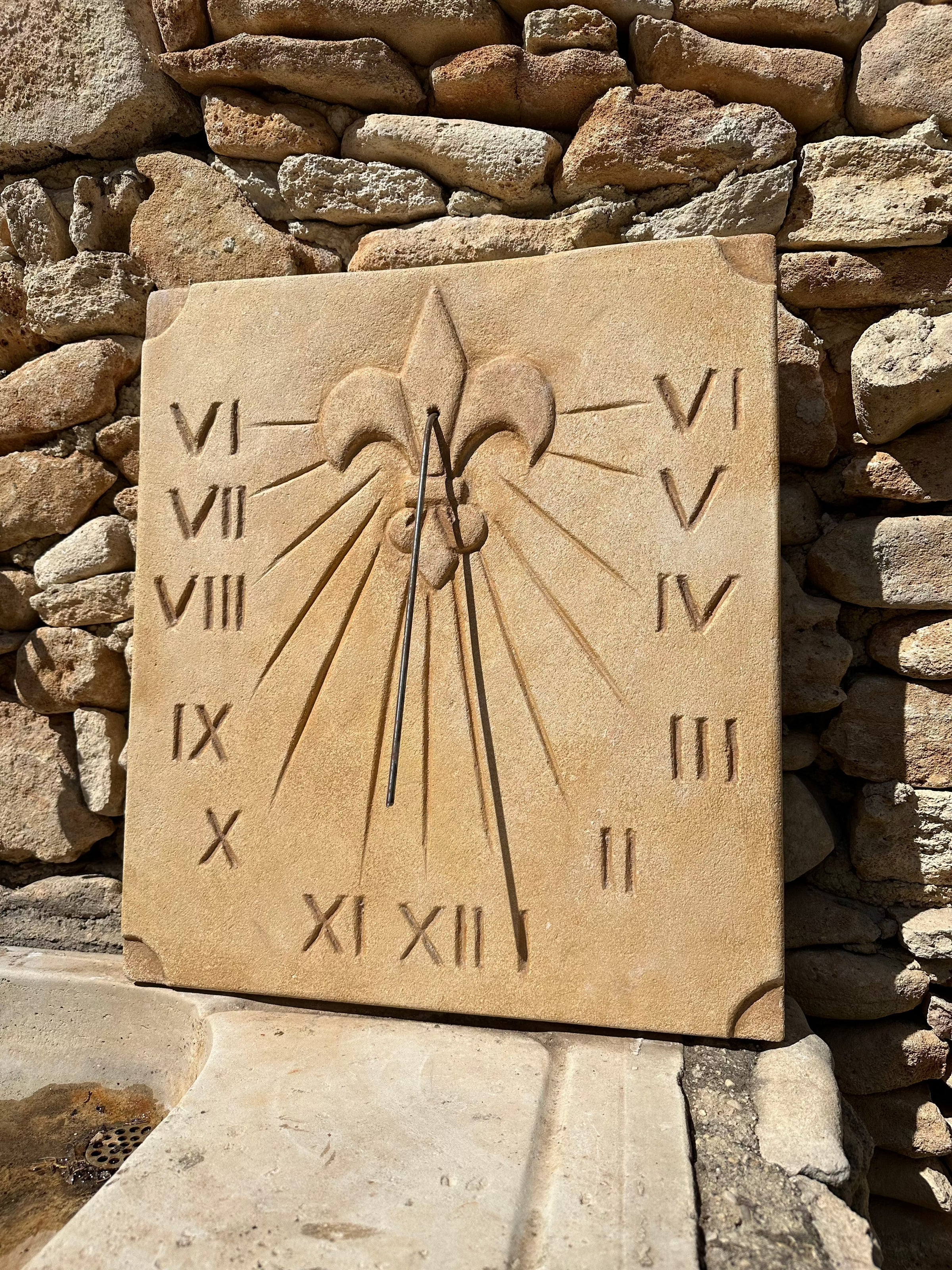 Cadran solaire pierre naturelle