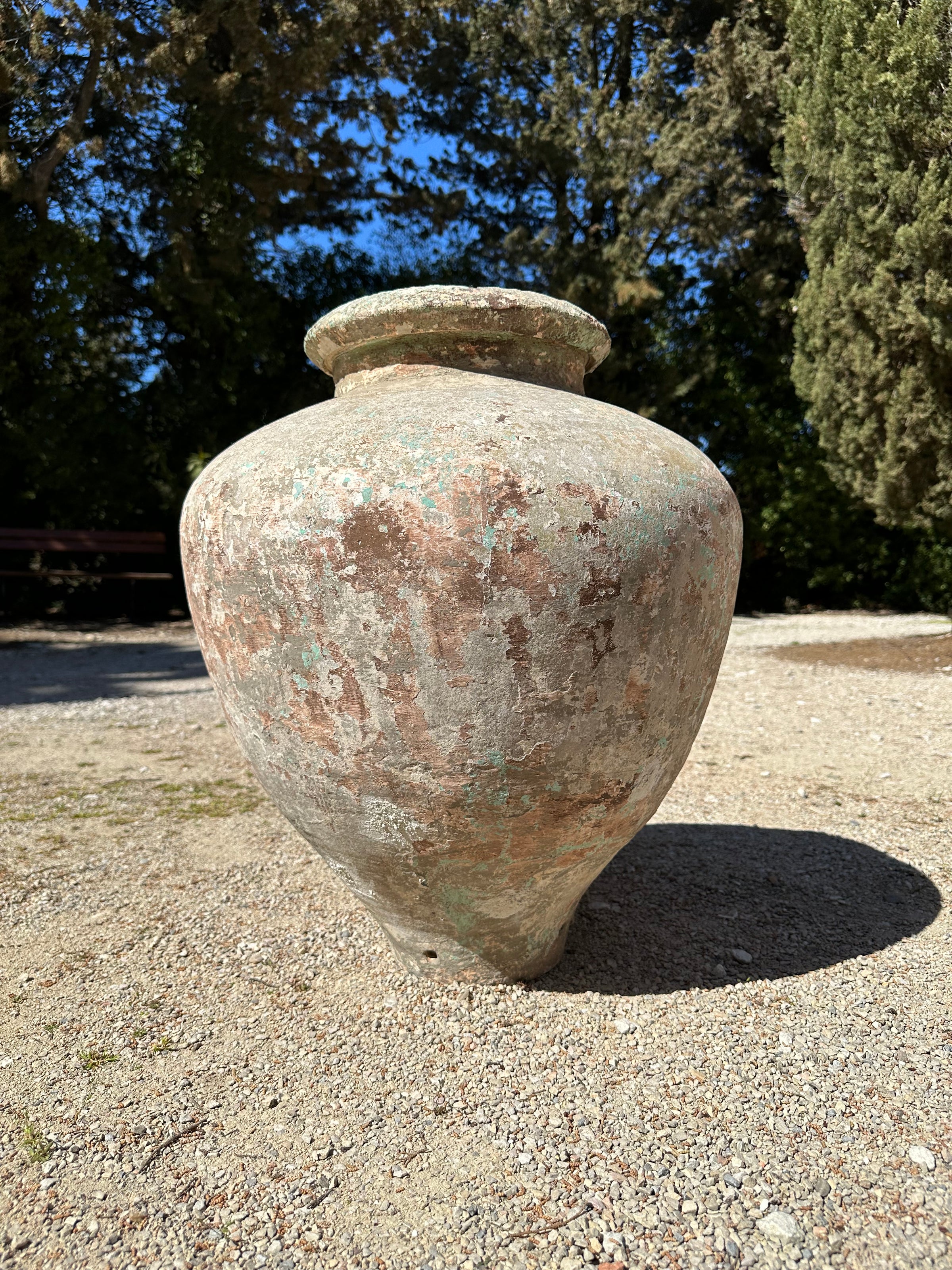 Jarres et poteries en terre cuite