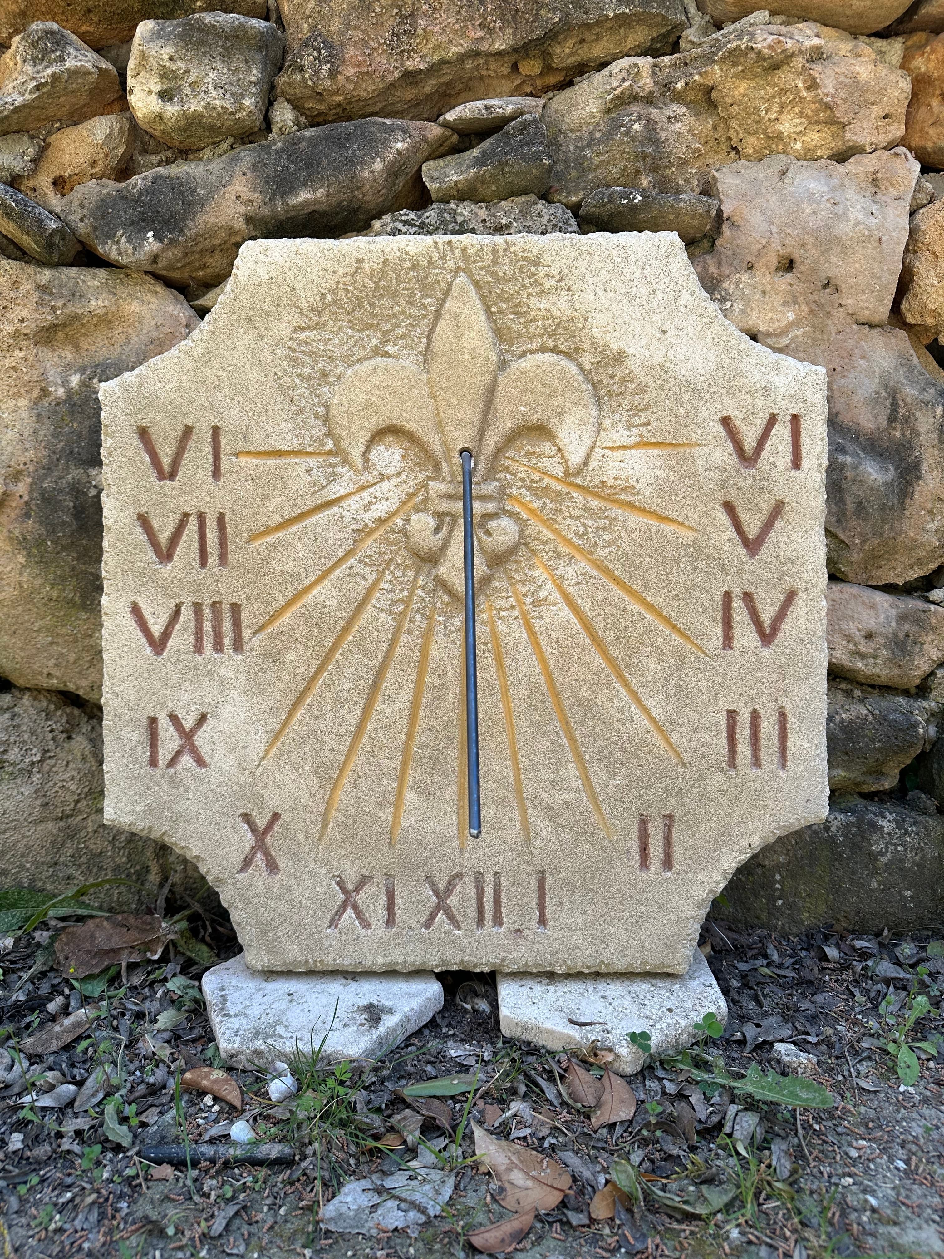 Cadran solaire en pierre naturelle