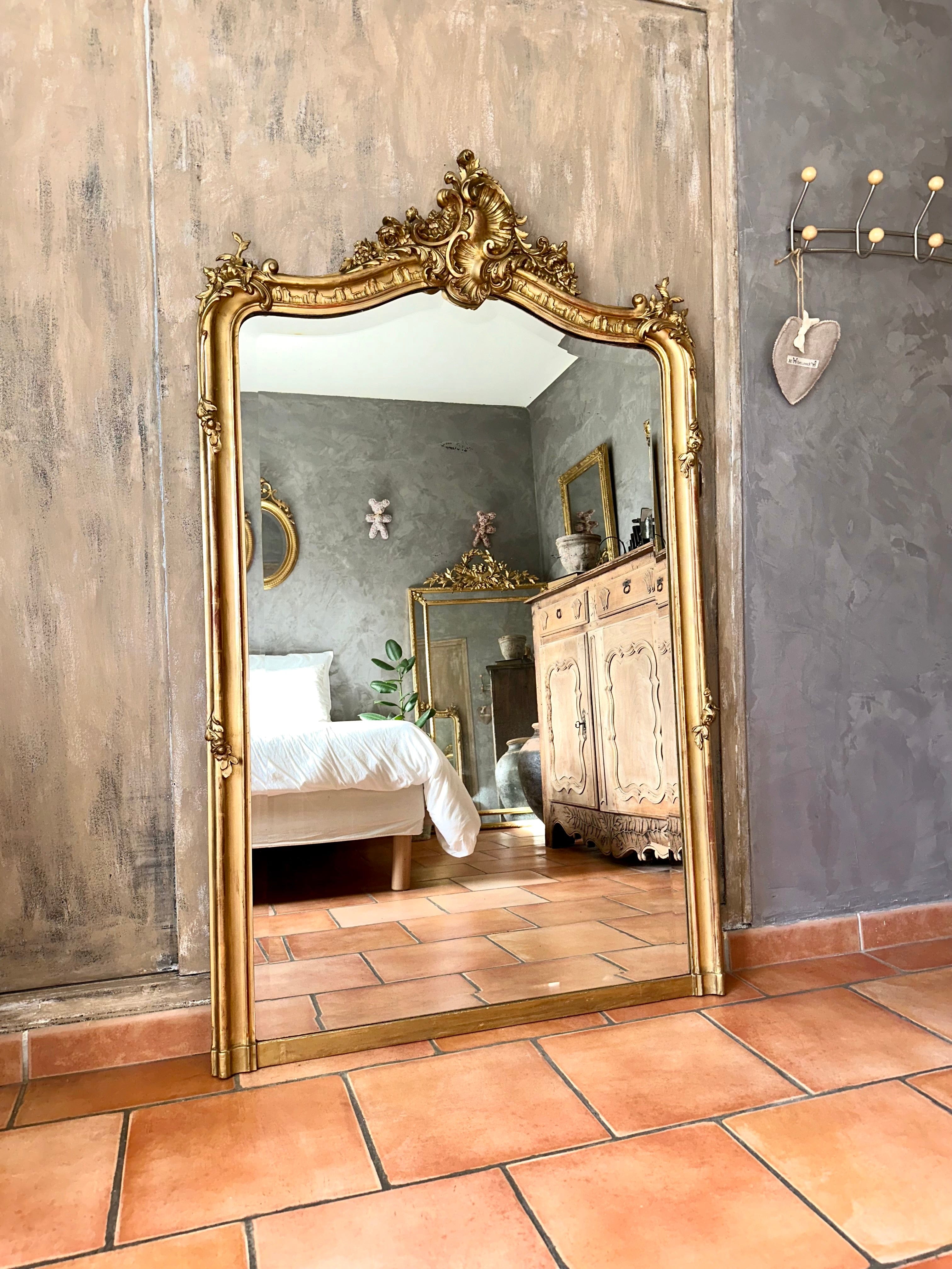 Miroir ancien BASILE