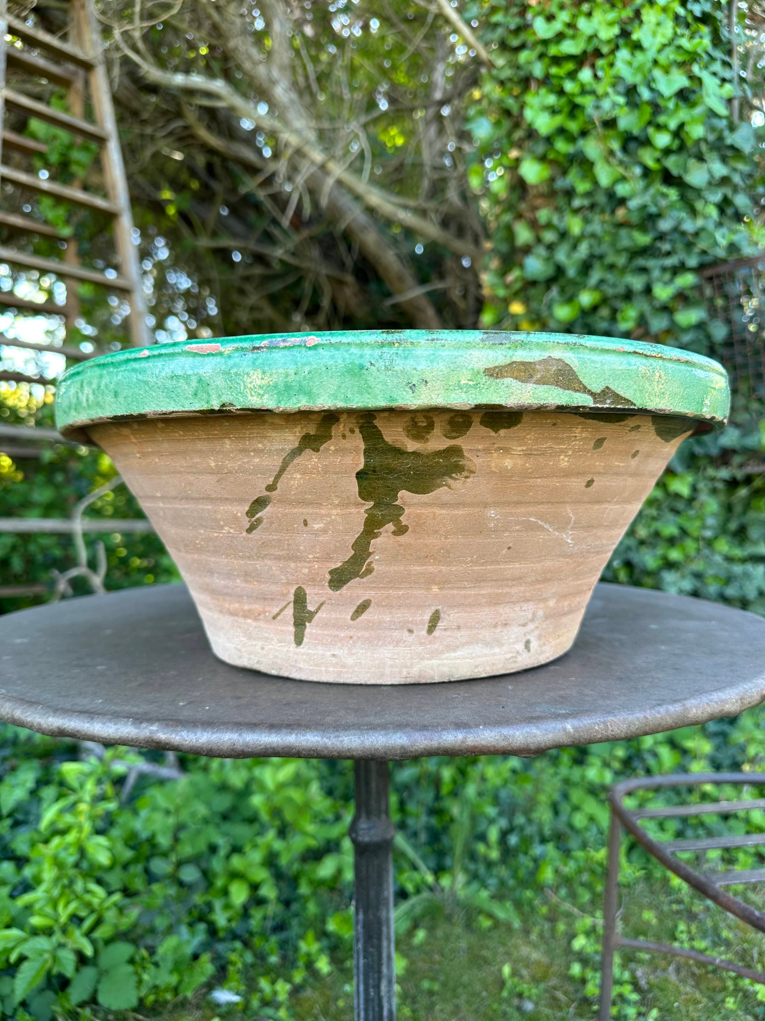 Plat lebrillo en terre cuite