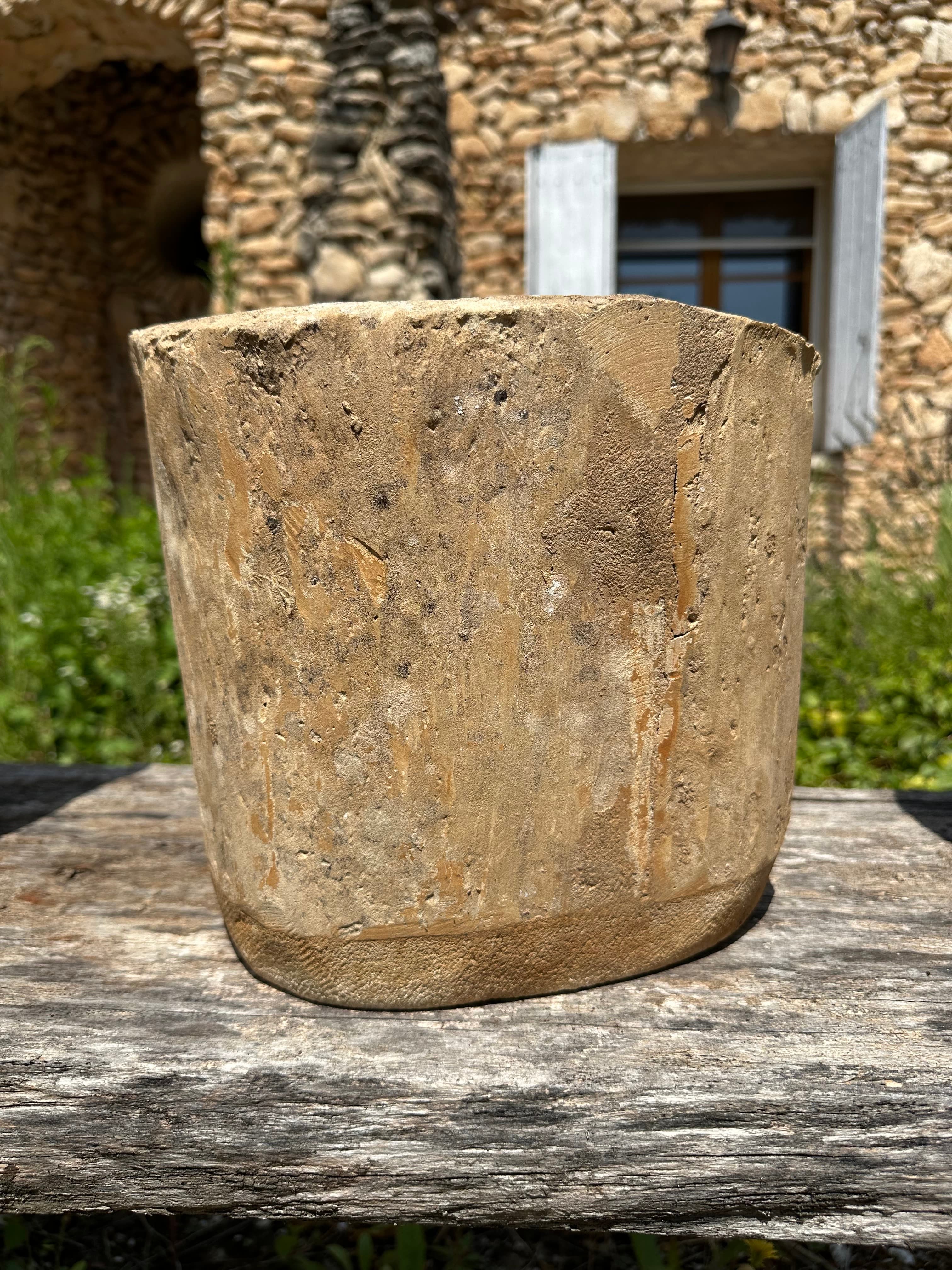 Pots en tuiles Provençales Moyen diamètre 28 ; hauteur 24 cm