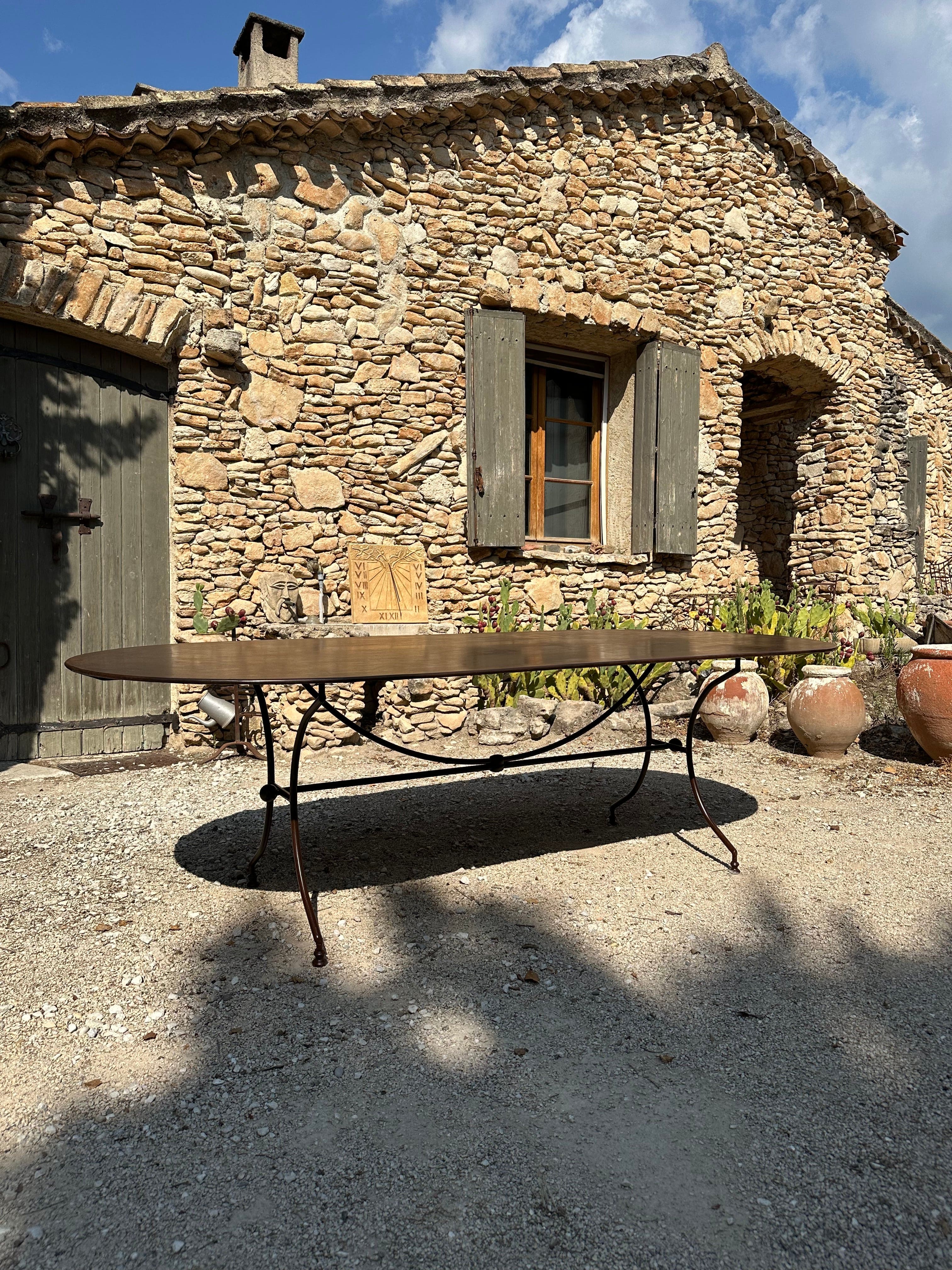 Table de jardin en fer forgé 250 cm