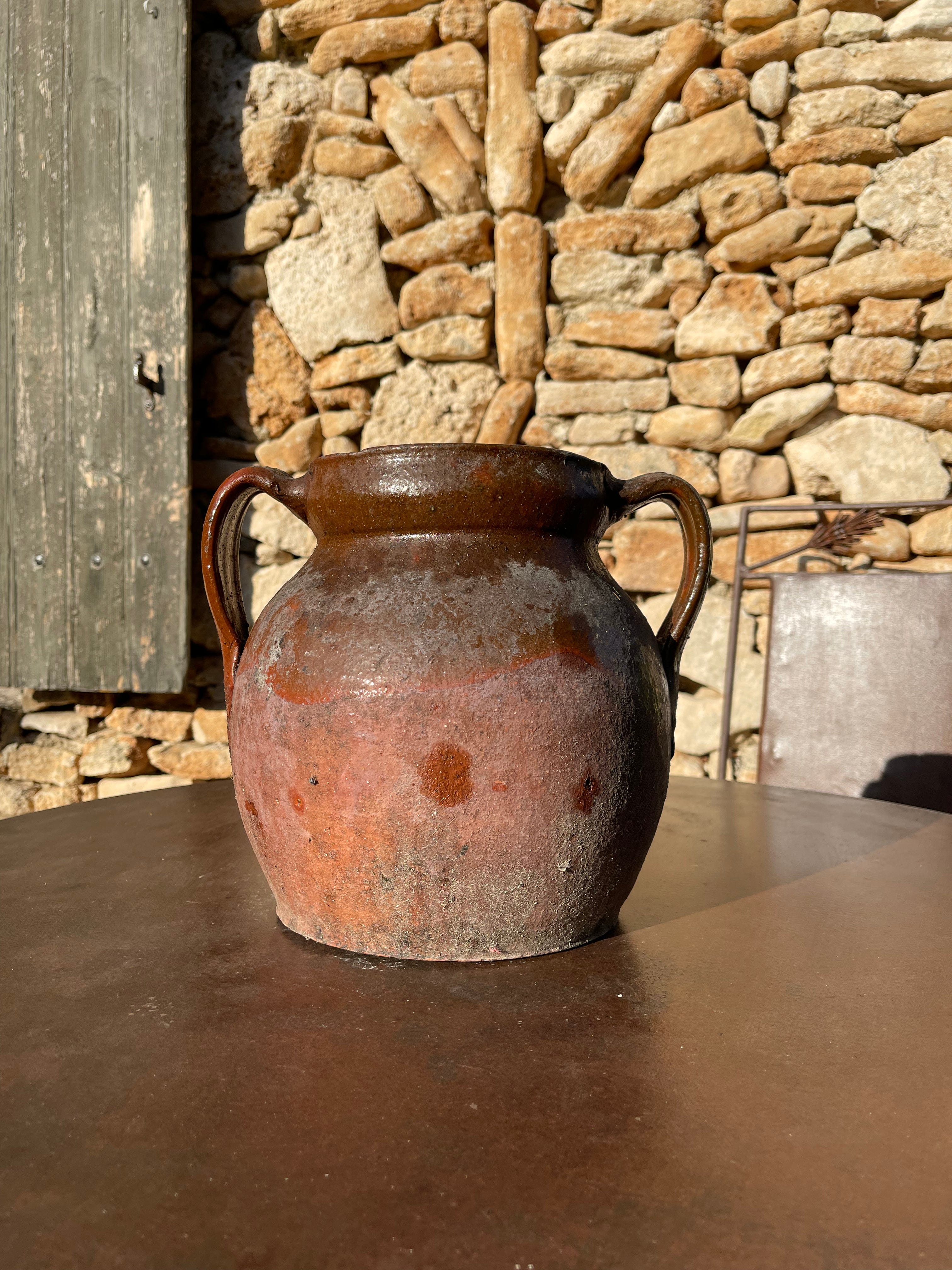 Importante jarre en terre cuite à trois prises, - Antique Furniture &  Decorative Arts - Plazzart