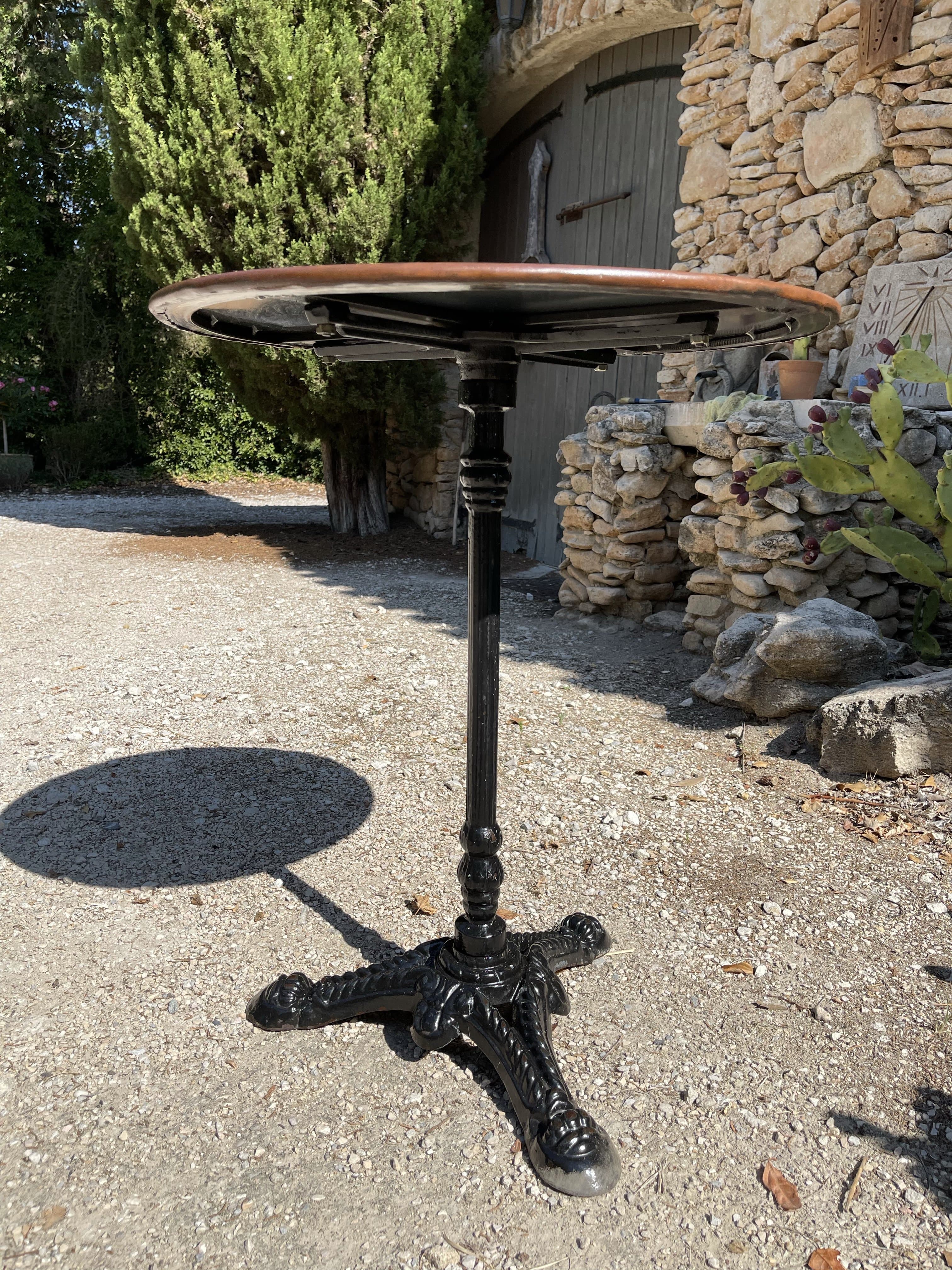 Table bistrot en fer forgé et fonte